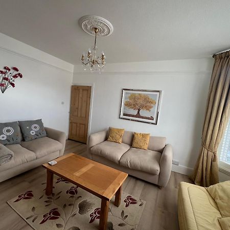 Spacious First Floor Family Flat, Sea View Torquay Kültér fotó
