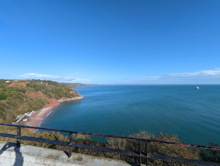 Spacious First Floor Family Flat, Sea View Torquay Kültér fotó